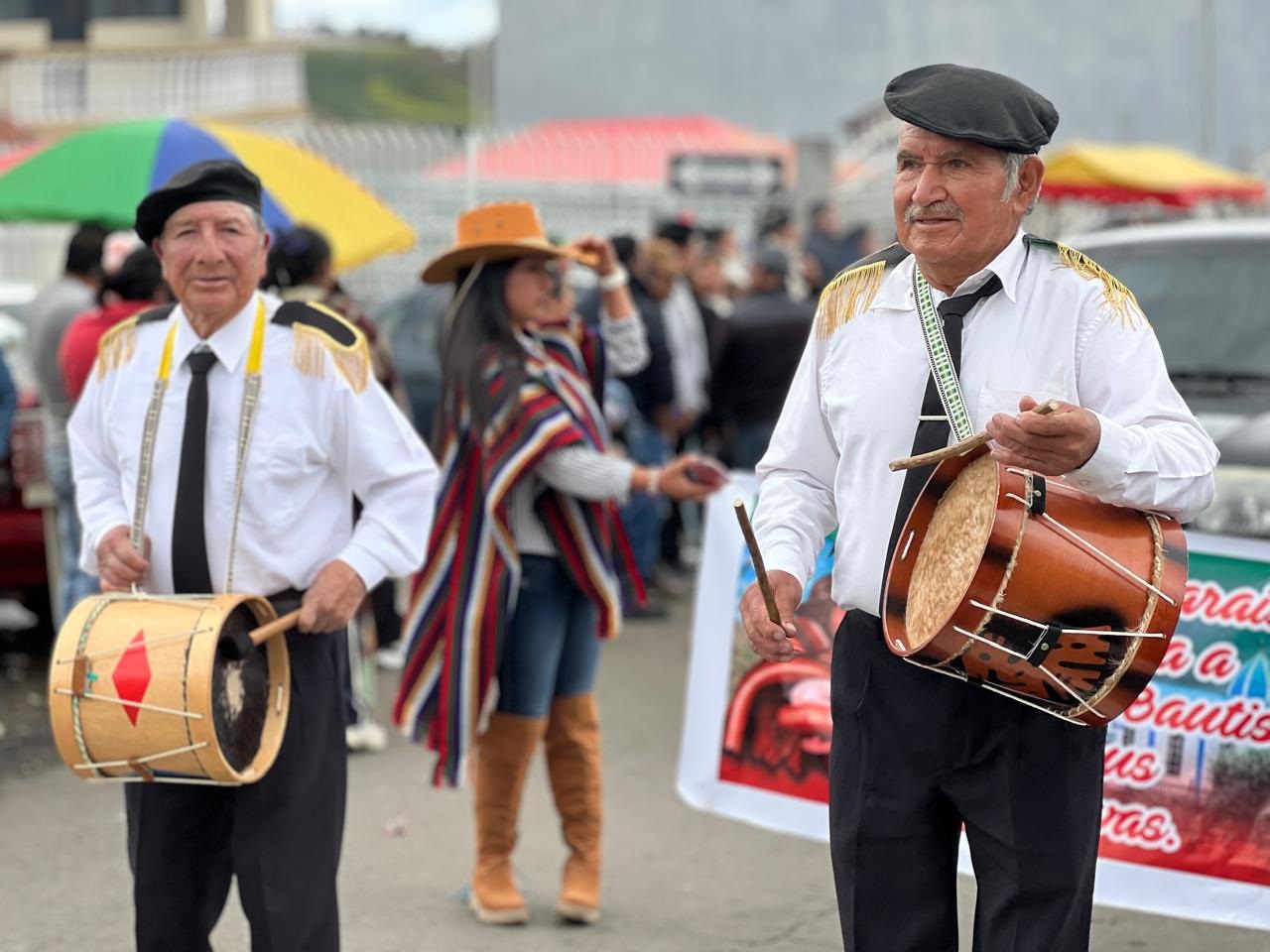 La alegría de los mochanos participando de esta manifestación cultural.