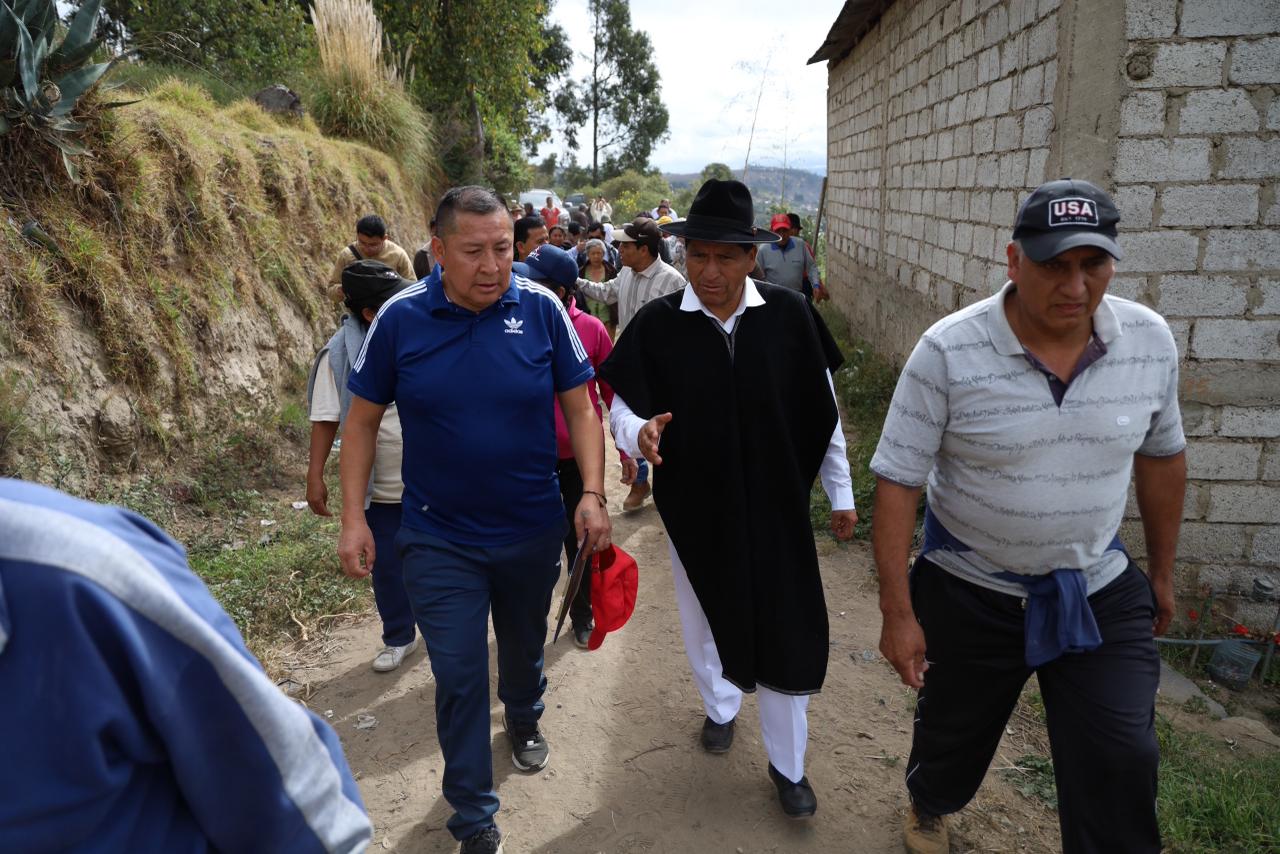 Hacen compromisos con los moradores del barrio San José II en Pinllo